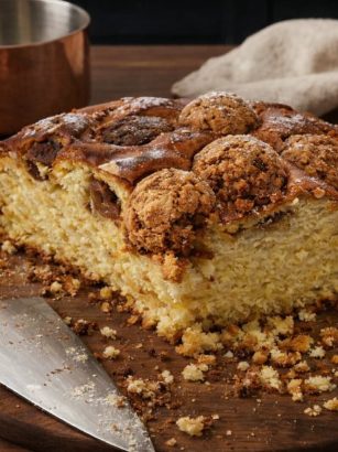 Coffee and Amaretto Cake Recipe by Ale Simple Recipes